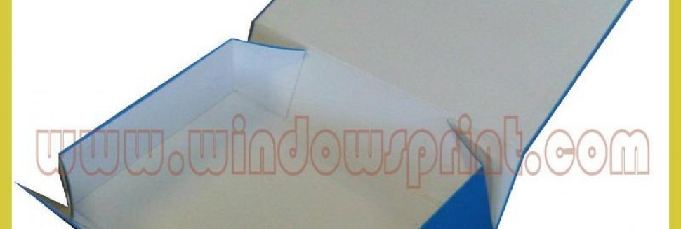 Foldable cardboard boxes